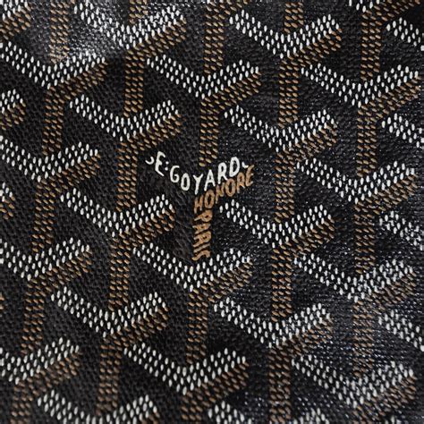 goyard repainting dots